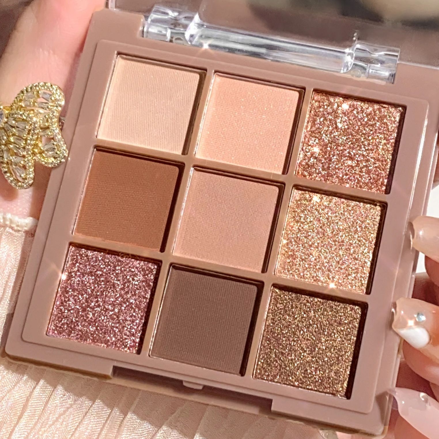 Lussuosa palette di ombretti d - Beauty Huda Makeup recensione e prezzo